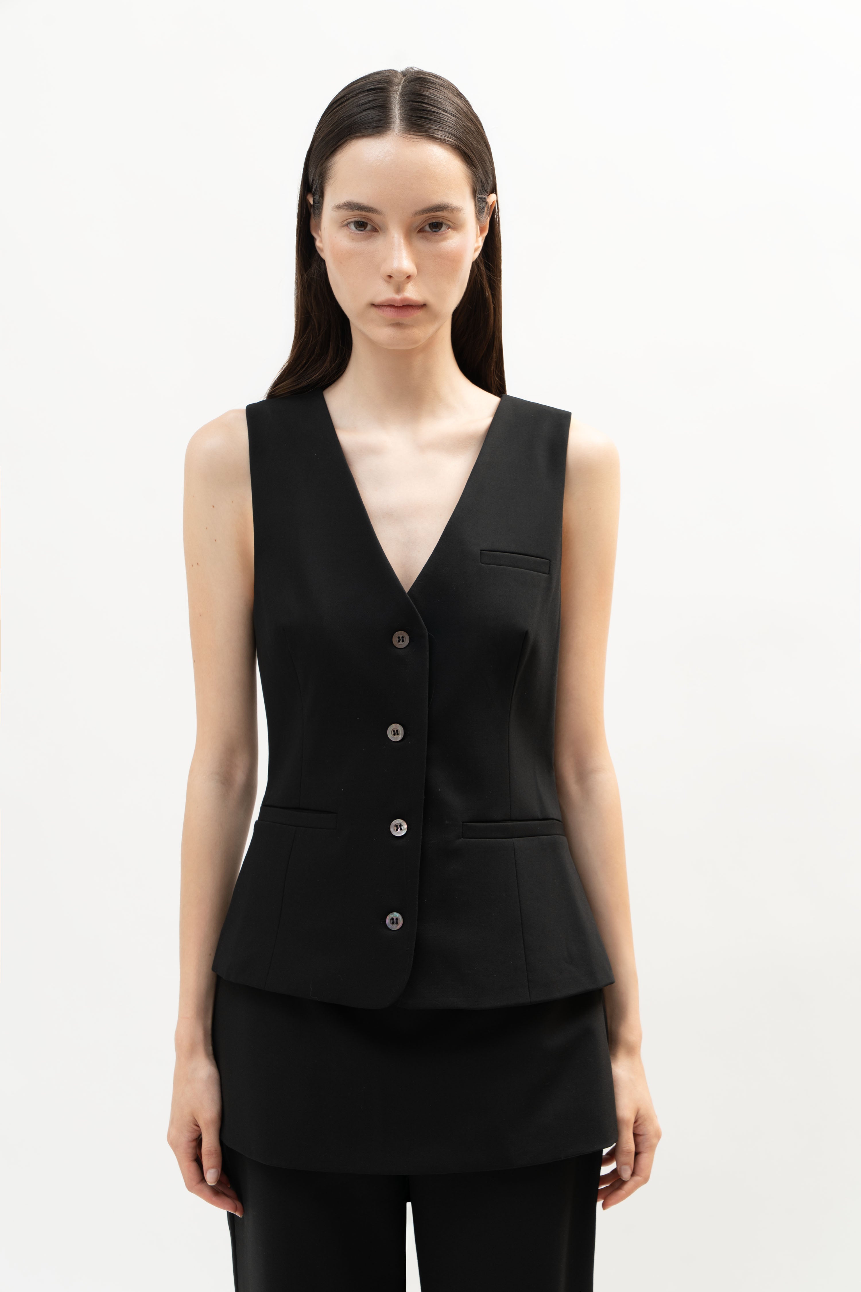 Cayo Vest in Black - ODNE