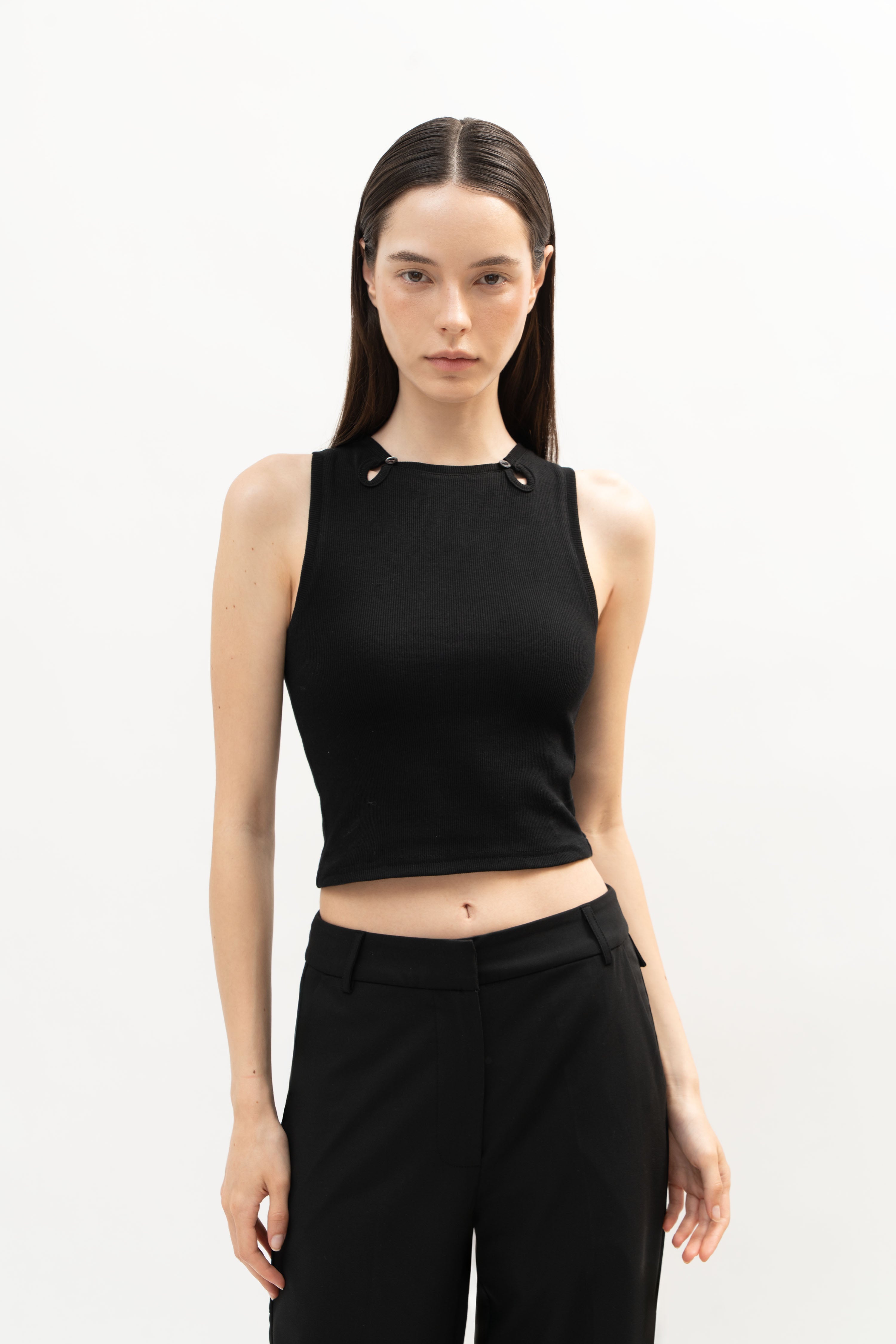 Morne Top in Black - ODNE