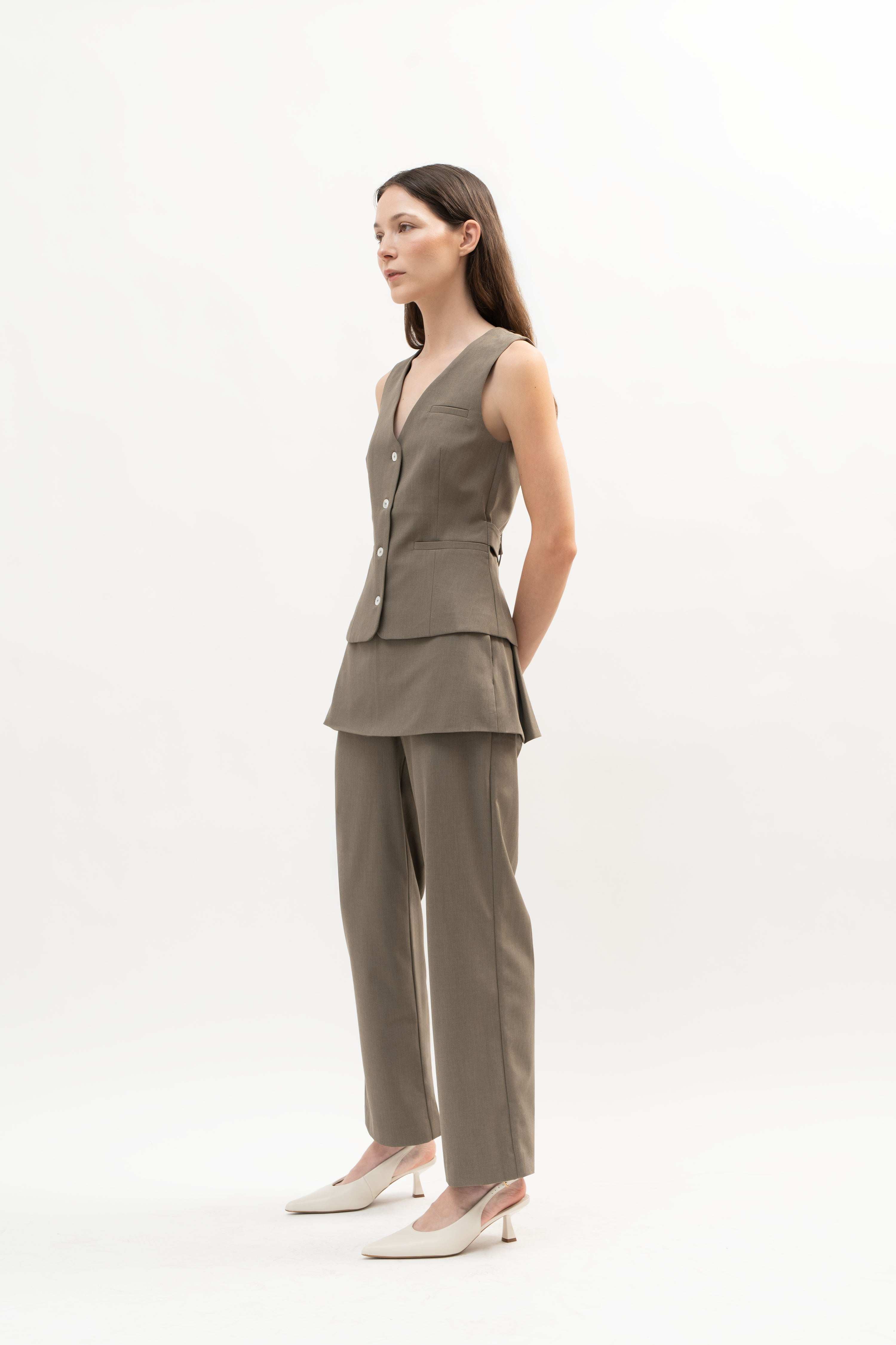 Cerros Skort in Wood Brown - ODNE