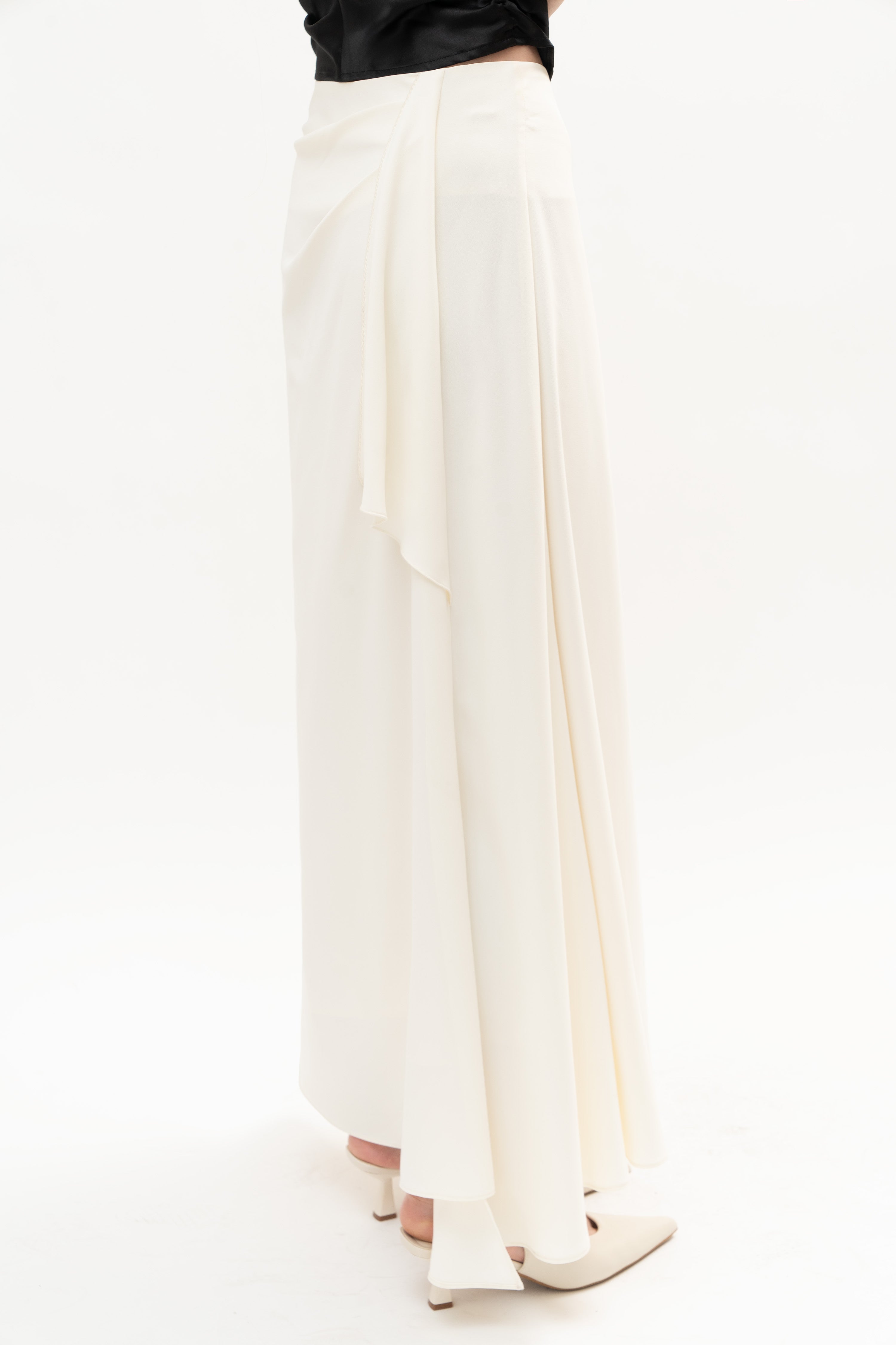 Ora Skirt in Eggshell White - ODNE